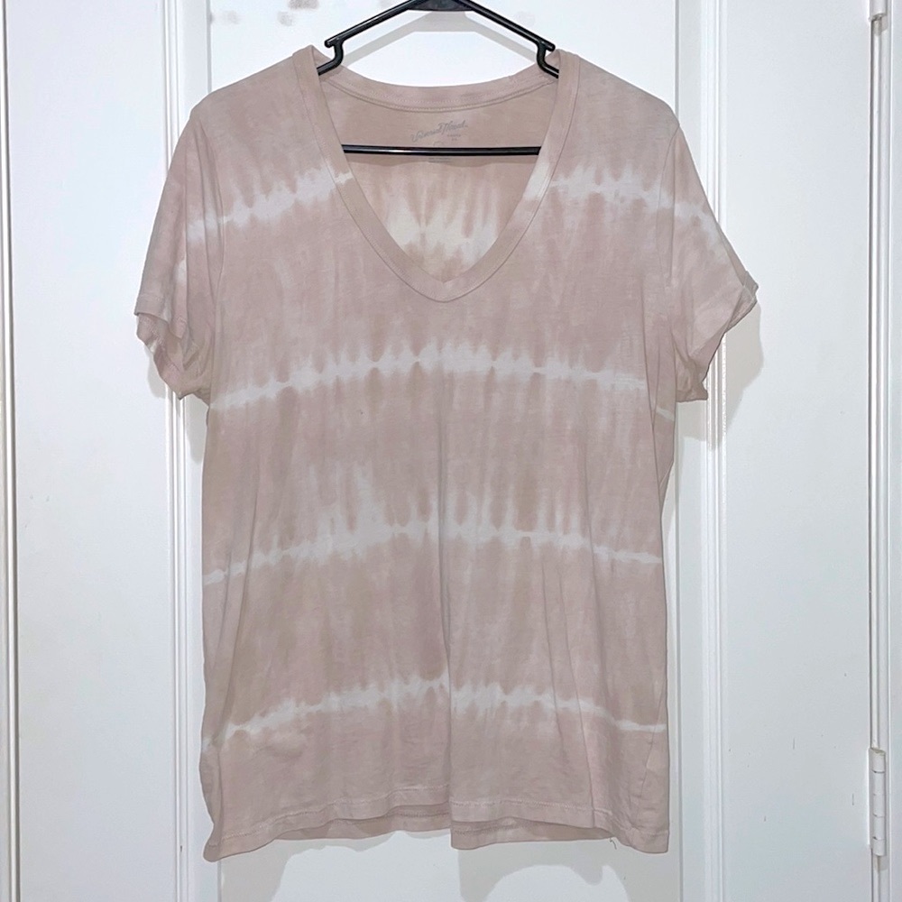 Universal Thread Tye-Dye Vneck